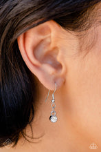 Load image into Gallery viewer, Totally Two-Toned - Magnificent Musings