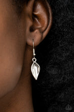 Load image into Gallery viewer, Enviable Elegance - Brown