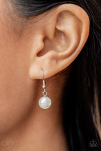 Load image into Gallery viewer, Sensational Showstopper - White